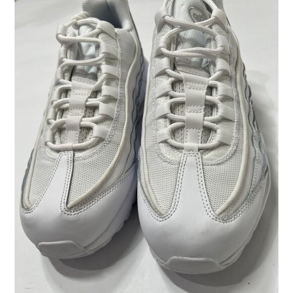 Nike Air Max 95 Essential Sneakers in White Grey Fog - Picture 3 of 8